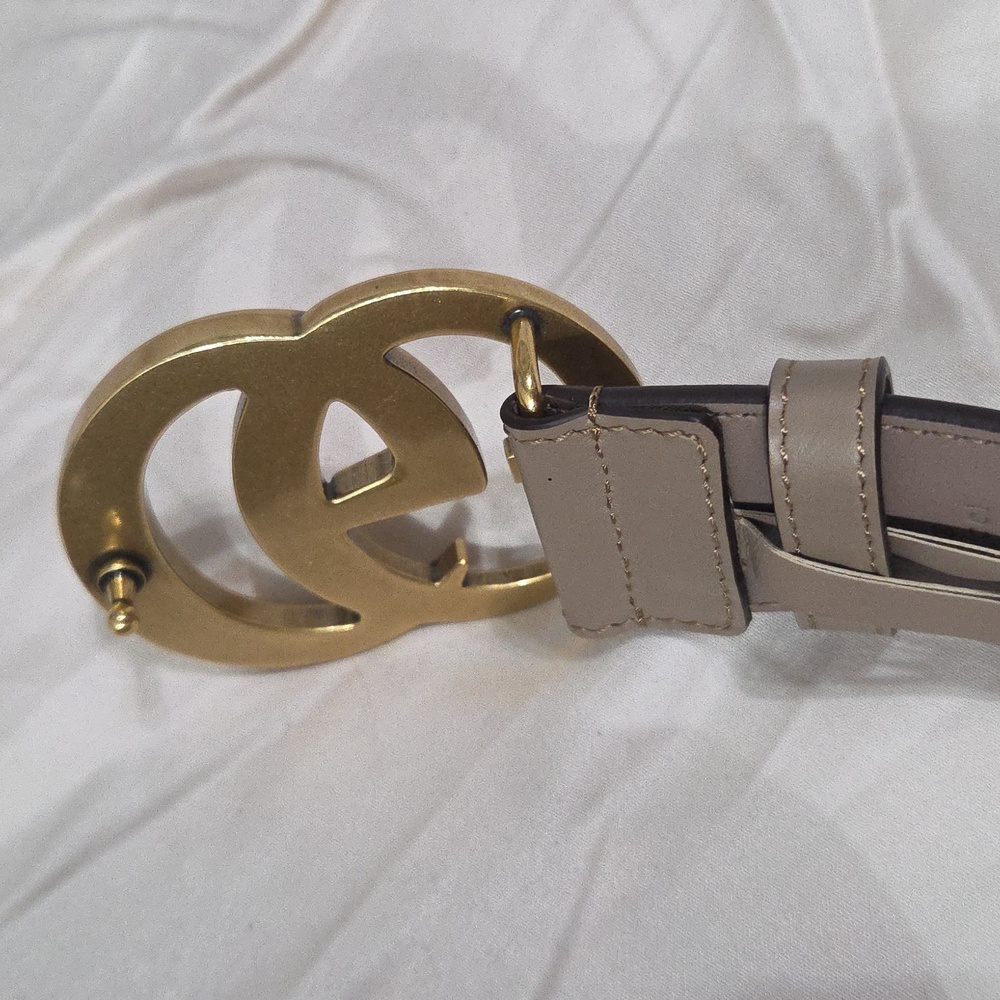 Gucci Taupe Pink Leather Belt with Gold Double G Buckle - Picture 8 of 16